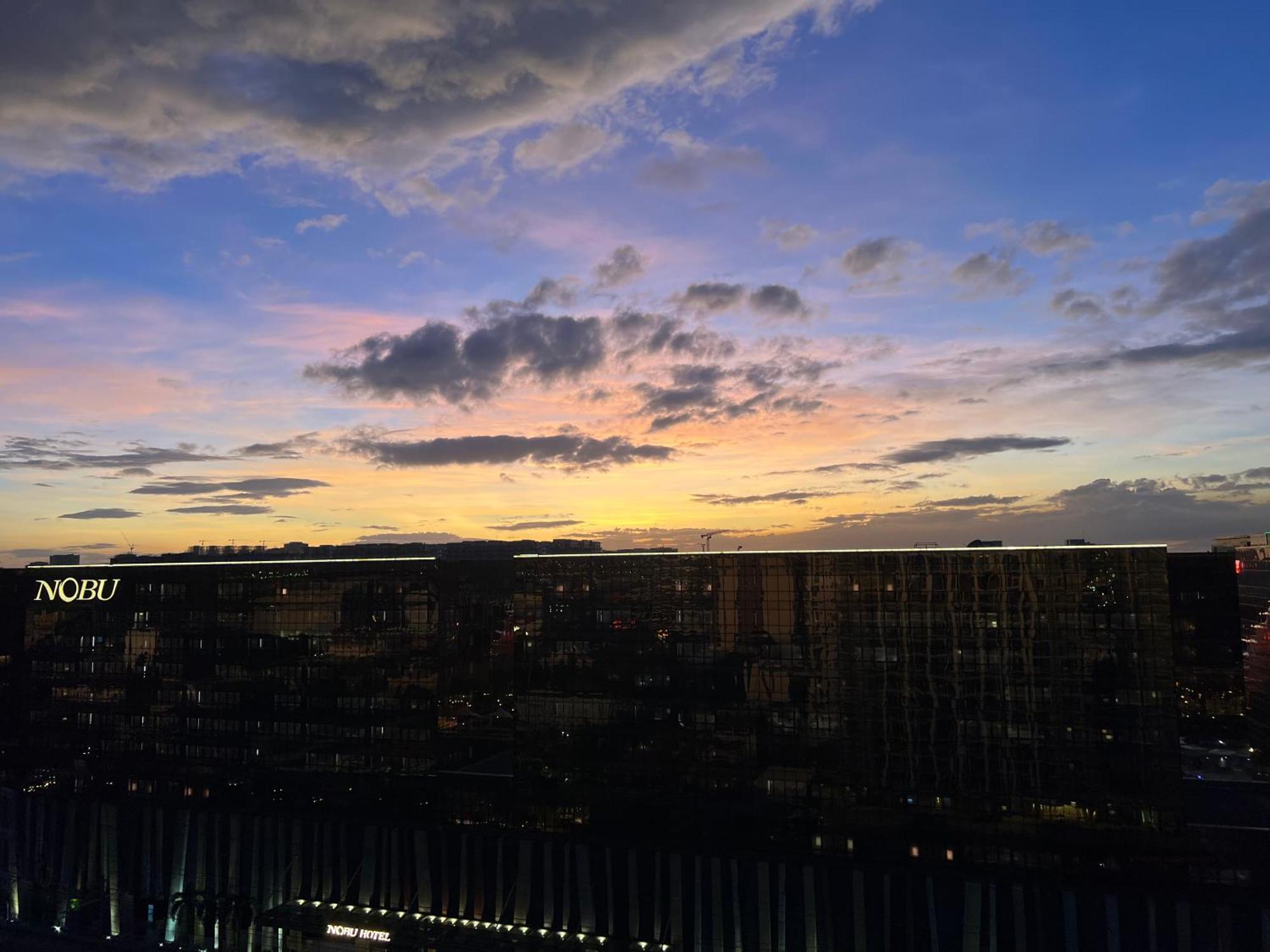 Luxurious European Style Penthouse Modern Apart Ment Cross City Of Dreams Okada Solaire Moa Airport マニラ市 エクステリア 写真