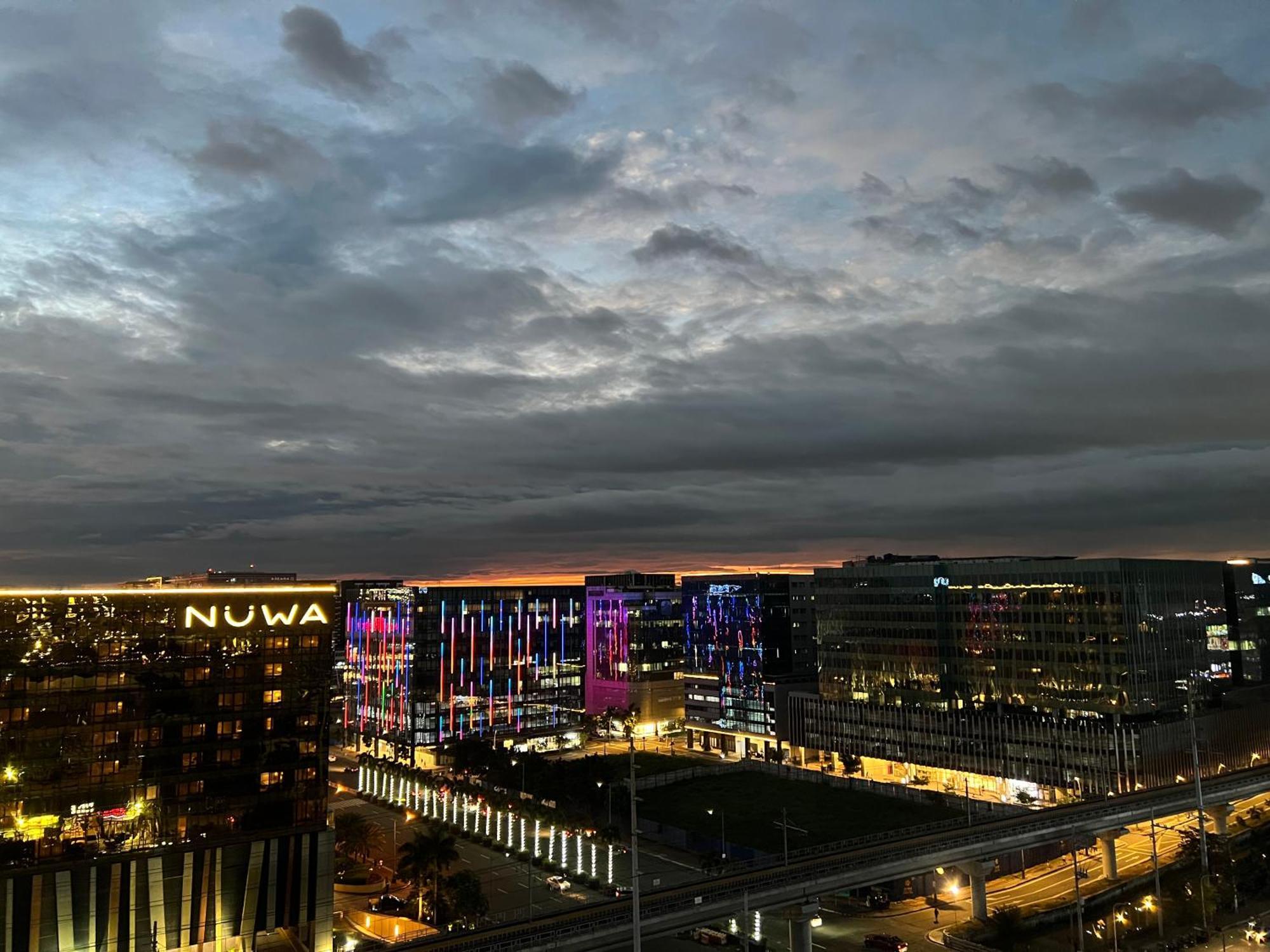 Luxurious European Style Penthouse Modern Apart Ment Cross City Of Dreams Okada Solaire Moa Airport マニラ市 エクステリア 写真